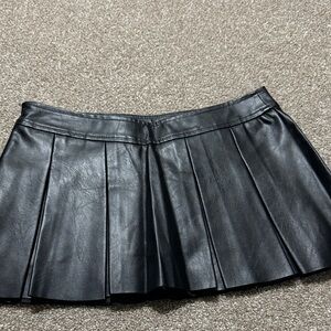 SHEIN Black Faux Leather Mini Skirt
